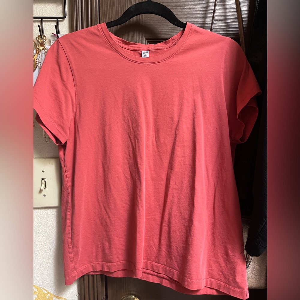 Uniqlo Coral Crew Neck Tee